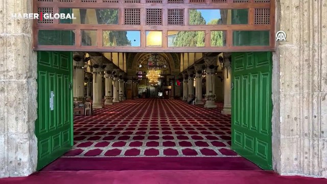 İsrail, Cuma namazı öncesi Mescid-i Aksa'ya Filistinlilerin geçişine izin vermiyor