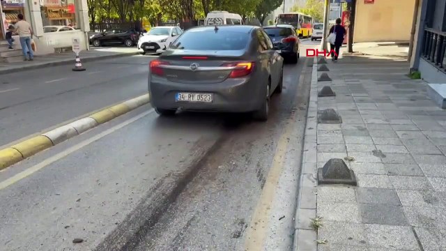 Une femme blessée à la suite d'un déversement d'hydrocarbures provenant d'un minibus à Üsküdar