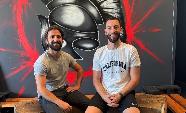 Agde : 4 amis d’enfance agathois unissent leur passion pour reprendre la salle CrossFit Agde