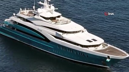 Dünyanın en iyi yatlarından biri olan Sunrays İstanbul'a geldi