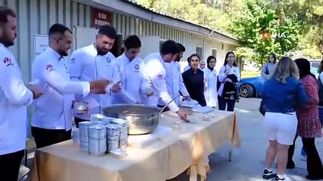 Une formation d'orientation a été dispensée à l'école professionnelle de tourisme et de gestion hôtelière EBYÜ