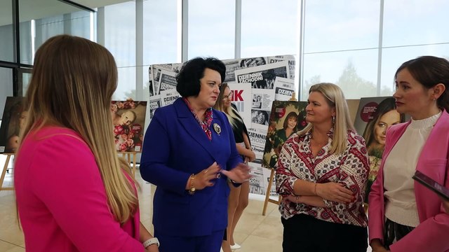 Dziennik Zachodni / Otwarcie wystawy Siła Kobiety / reporter Lucyna Nenow