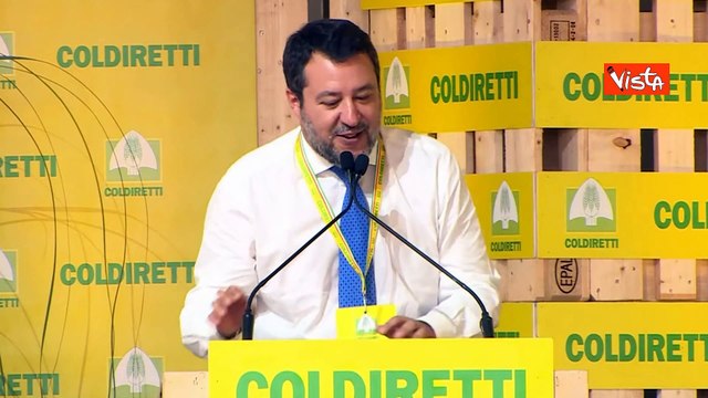Salvini: No anabolizzanti in piatti nostri figli. Vietati a calciatori, li ritroviamo nella carne?