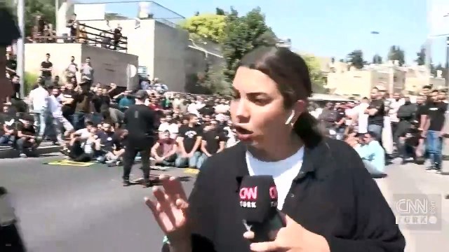 İsrail polisi Fulya Öztürk'e müdahale etti