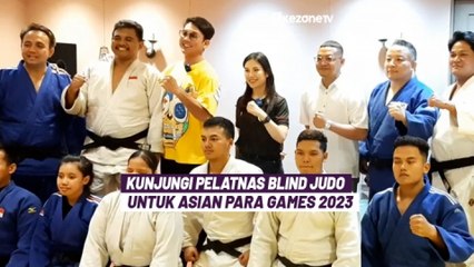 Descargar video: CdM Kontingen Indonesia Angela Tanoesoedibjo Beri Suntikan Motivasi ke Atlet Blind Judo Asian Para Games