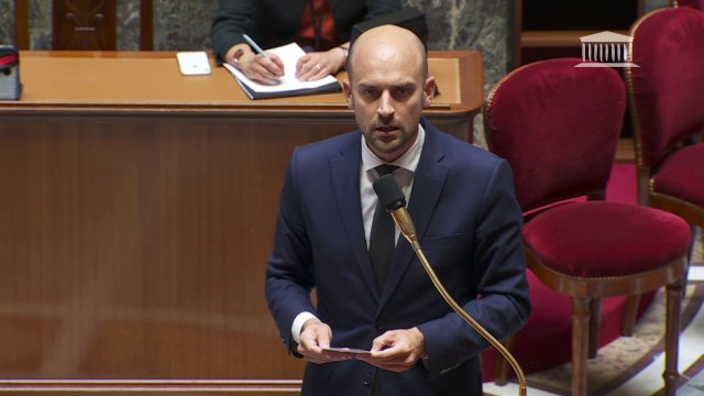 Attaque au couteau à Arras: S'en prendre à un professeur, c'est s'en prendre à la République affirme Jean-Noël Barrot (ministre du Numérique)