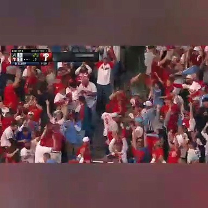 Bryce Harper LAUNCHES a homer and electrifies Citizens Bank Park!