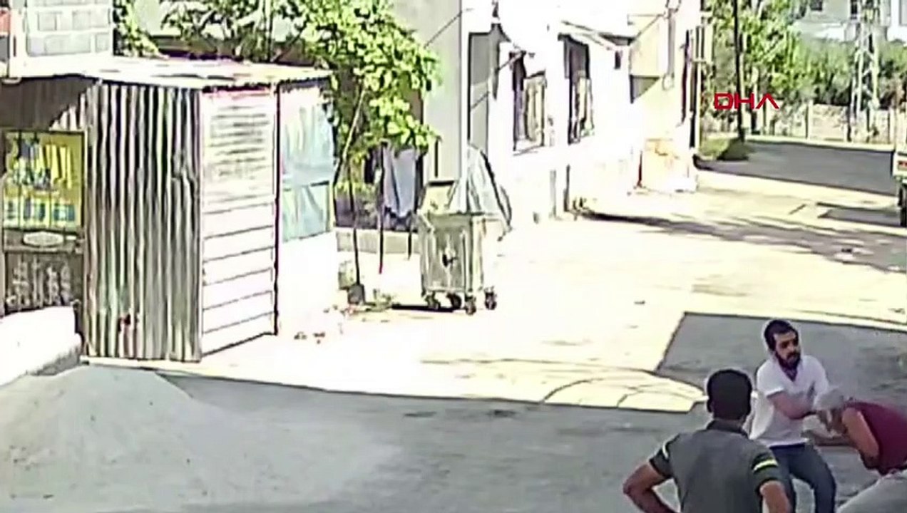 Serhat Oygur, qui a battu sa grand-mère et son grand-père Oygur à Adana, a été placé en détention.