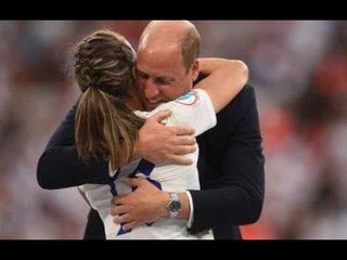 Il principe William "sfregiato" dalla leonessa inglese Jill Scott - e una battuta sul cartellino gia