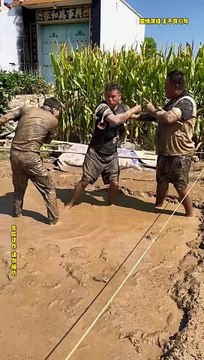 Screaming Chicken blindfolds and beats people up challenge_ seven wolves in the quagmire_(720P_60FPS)