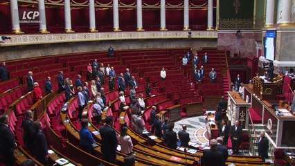 Attaque au couteau dans un lycée d’Arras: Les députés ont observé une minute de silence à l'Assemblée Nationale en hommage aux victimes