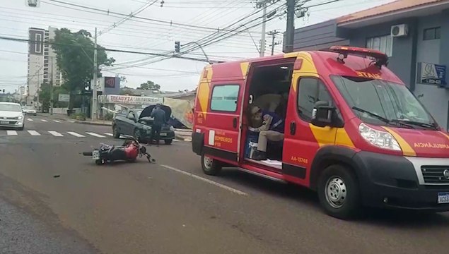 Motociclista é levado ao HUOP após bater a cabeça em acidente no bairro Coqueiral