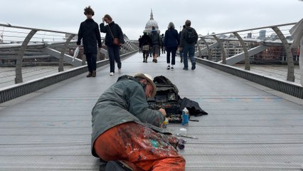 The Chewing Gum Man: Millennium Bridge art to be destroyed in ‘deep clean’
