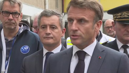 Enseignant tué à Arras : Emmanuel Macron dénonce la «barbarie du terrorisme islamique"