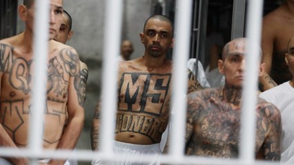 Adentro de la mega cárcel de Bukele