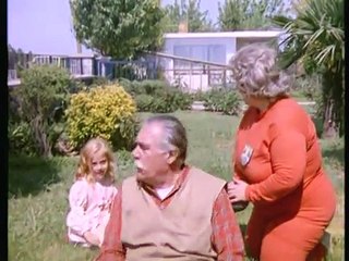 Minik Cadı (1975) - Adile Naşit