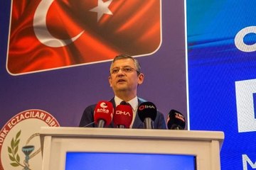 Özgür Özel, Eczacılık Kongresi'nde konuştu