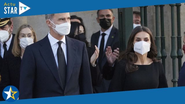 Letizia et Felipe d'Espagne : le couple royal rend hommage à des marins morts et disparus