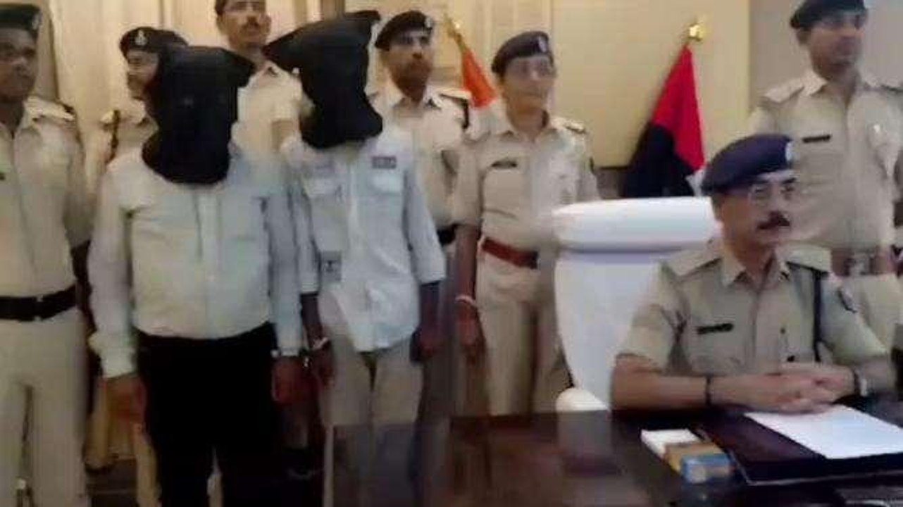 अररिया: देसी पिस्टल और कारतूस के साथ दो हथियार...