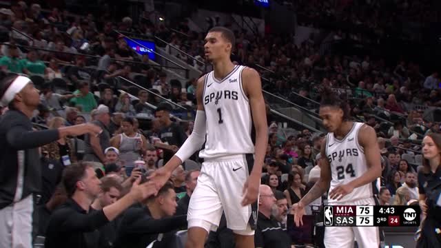 Victor Wembanyama steals the show as Spurs beat Heat