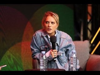 Angèle : sa compagne Marie Papillon se confie et parle "d'amour" !