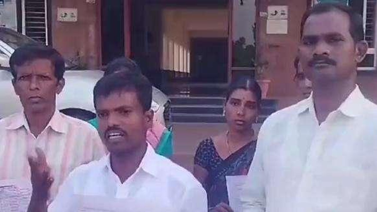 సిద్ధిపేట: డబుల్ బెడ్ రూమ్ ఇండ్ల ఎంపికలో అవకతవకలు