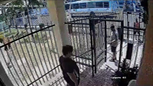 Ladrão rouba bicicleta em condomínio na Parangaba