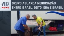 Brasileiros chegam à fronteira de Gaza com Egito e vivem expectativa de retorno
