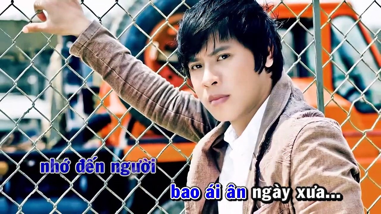 Phai chang em dang khoc - Nguyen Khoi