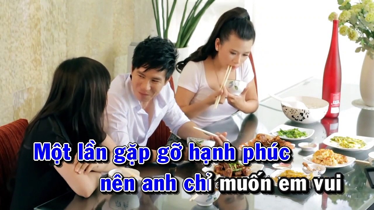 Suot doi ben nhau - Ly Hai & Nguyen Khoi