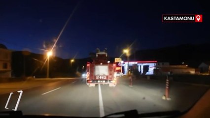 Kastamonu’da anız yangını sonrası 2 katlı ev tamamen yandı