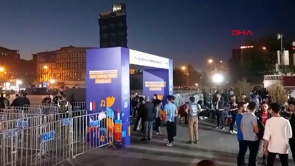 Le ministère de la Culture et du Tourisme a annoncé que les concerts et spectacles du Sur Culture Road Festival ont été annulés.