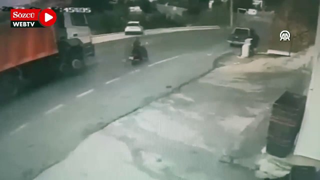 Bodrum'da hafriyat kamyonunun altında kalan motosiklet sürücüsü kadın öldü