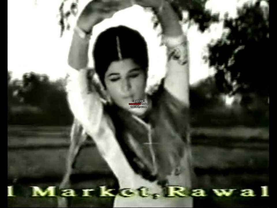 tenu samne betha ke