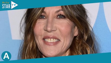 Mathilde Seigner : Retrouvailles tactiles avec deux ex-amoureux célèbres, l'actrice rayonnante