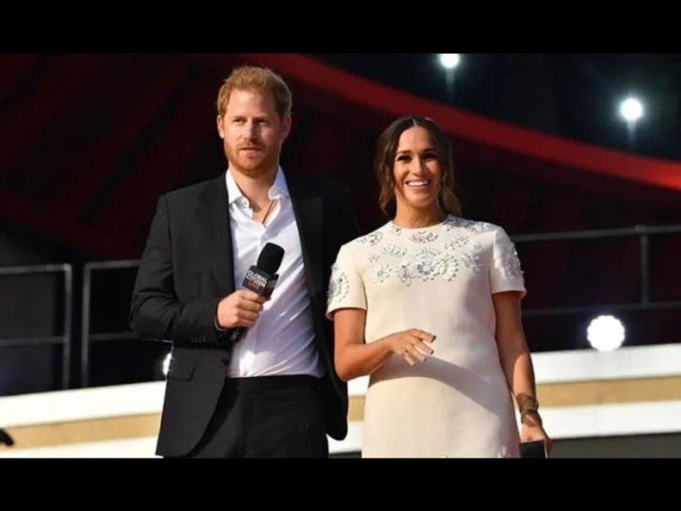 What pressure Royal fans fume at claim Harry's climate pledge is wake up call for Firm