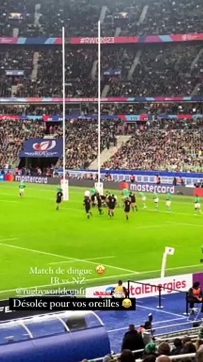 La soirée fut "dingue" pour les amoureuxMarine Lorphelin et son nouveau chéri à un match du rugby le 14 octobre 2023.