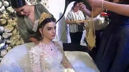 Şanlıurfa'da aşiret düğününde geline 7 kilo altın takıldı