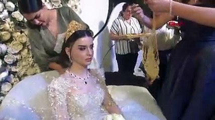 Urfa'da aşiret düğününde gelin ve damada 7 kilo altın ve 5 milyon TL takıldı