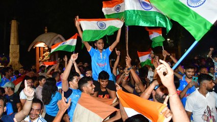Trommeln und Tänze: In Indien kennt der Hype wegen der Cricket-WM keine Grenzen