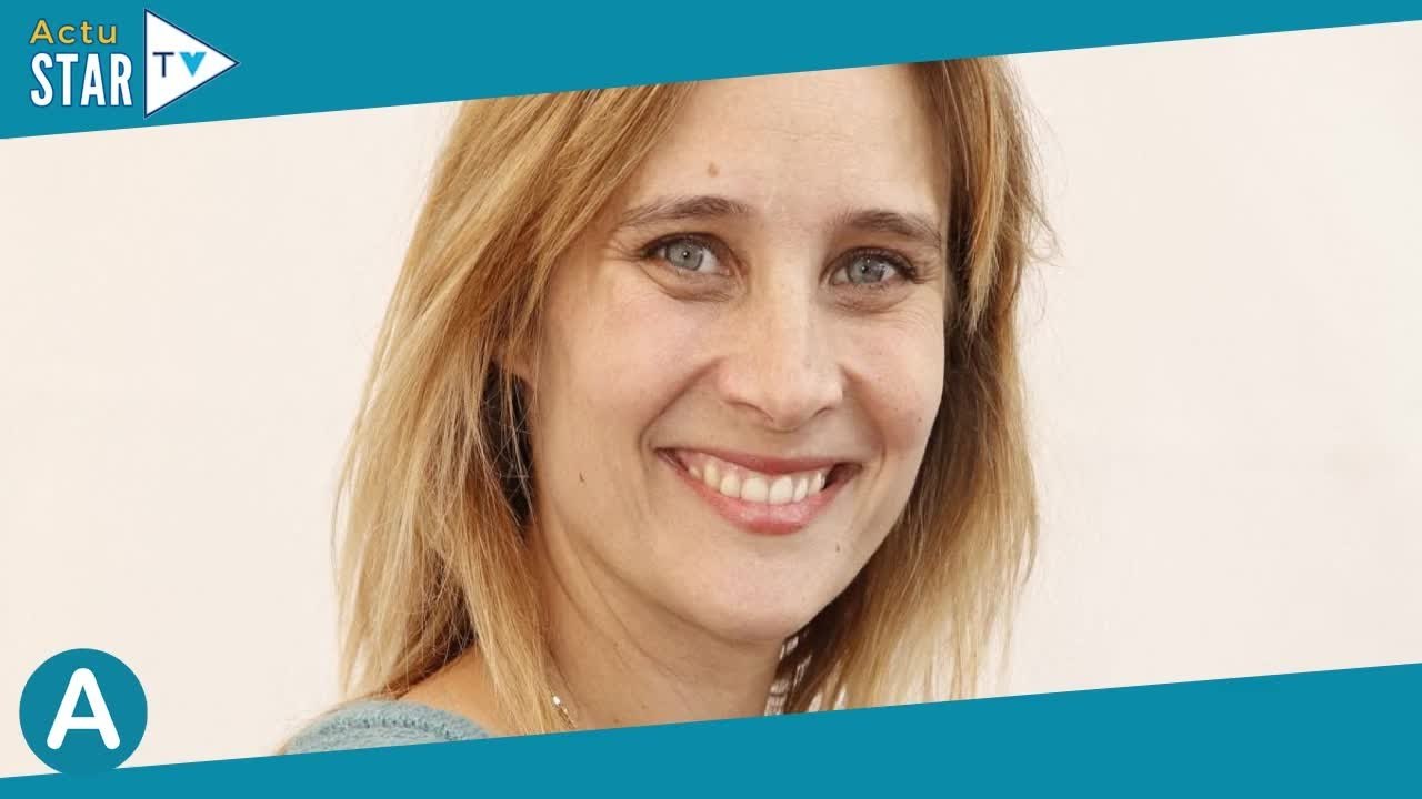 "On lui a donné un autre bébé" : Julie de Bona fait une révélation choquante sur sa famille
