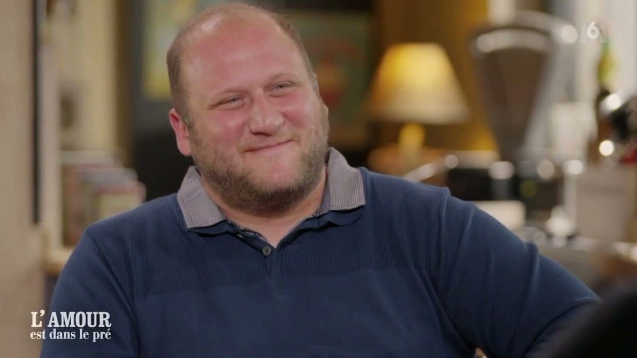 Joris (L’amour est dans le pré) se confie sur son rapprochement avec sa prétendante Carine (SPOILER)