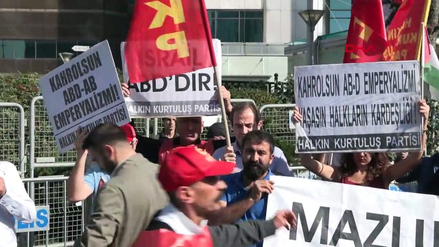 HKP Üyeleri İsrail Başkonsolosluğu Önünde Filistin'e Destek Eylemi Yaptı