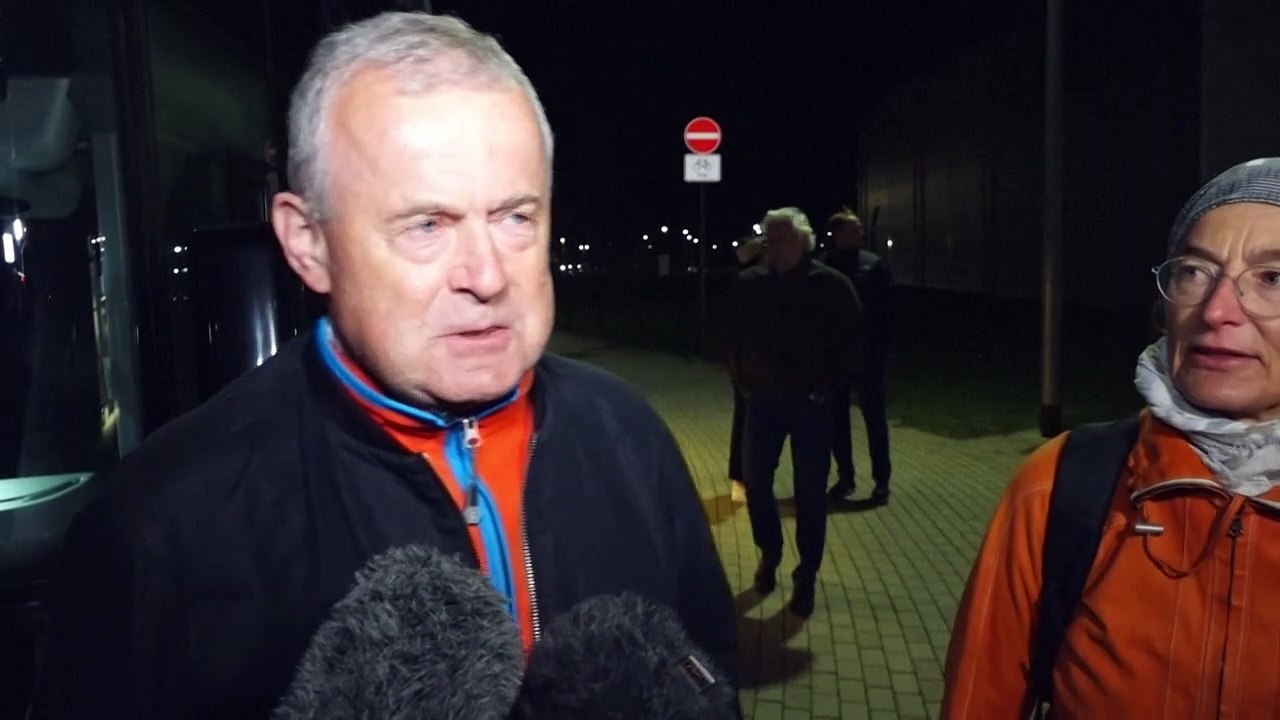 'Froh, dass wir raus sind': Bundeswehr fliegt Deutsche aus Israel aus