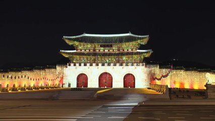 100년 만에 옛 모습 되찾은 광화문...'왕의 길'이 '시민의 길'로! / YTN