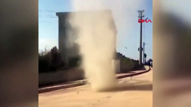 İnegöl'de Rüzgarın Etkisiyle Oluşan Hortum Cep Telefonu Kamerasıyla Görüntülendi