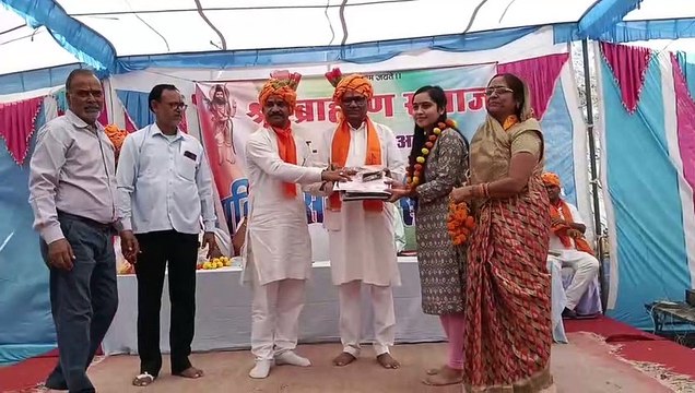 ‘आर्थिक रूप से समाज को सुदृढ़ बनाना है तो बच्चों को शैक्षणिक रूप से बनाए समृद्ध’