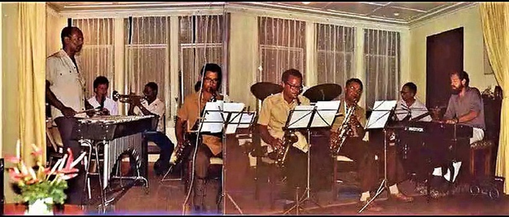 'All of me' - Jazz Club Paramaribo, Featuring its singer & quintet, at the  Moengo Concert (part 1), Staff Building 'Casablanca', 01-08-1981