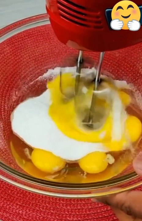 Aprenda a Fazer o Bolo de Chocolate Fofinho Perfeito!