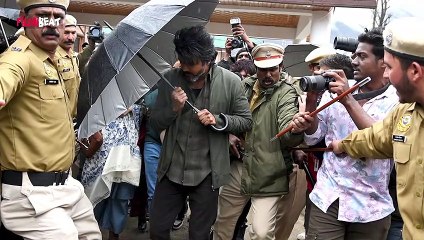 Leo Ticket முன்பதிவு தொடங்காததுக்கு இதான் காரணமா?